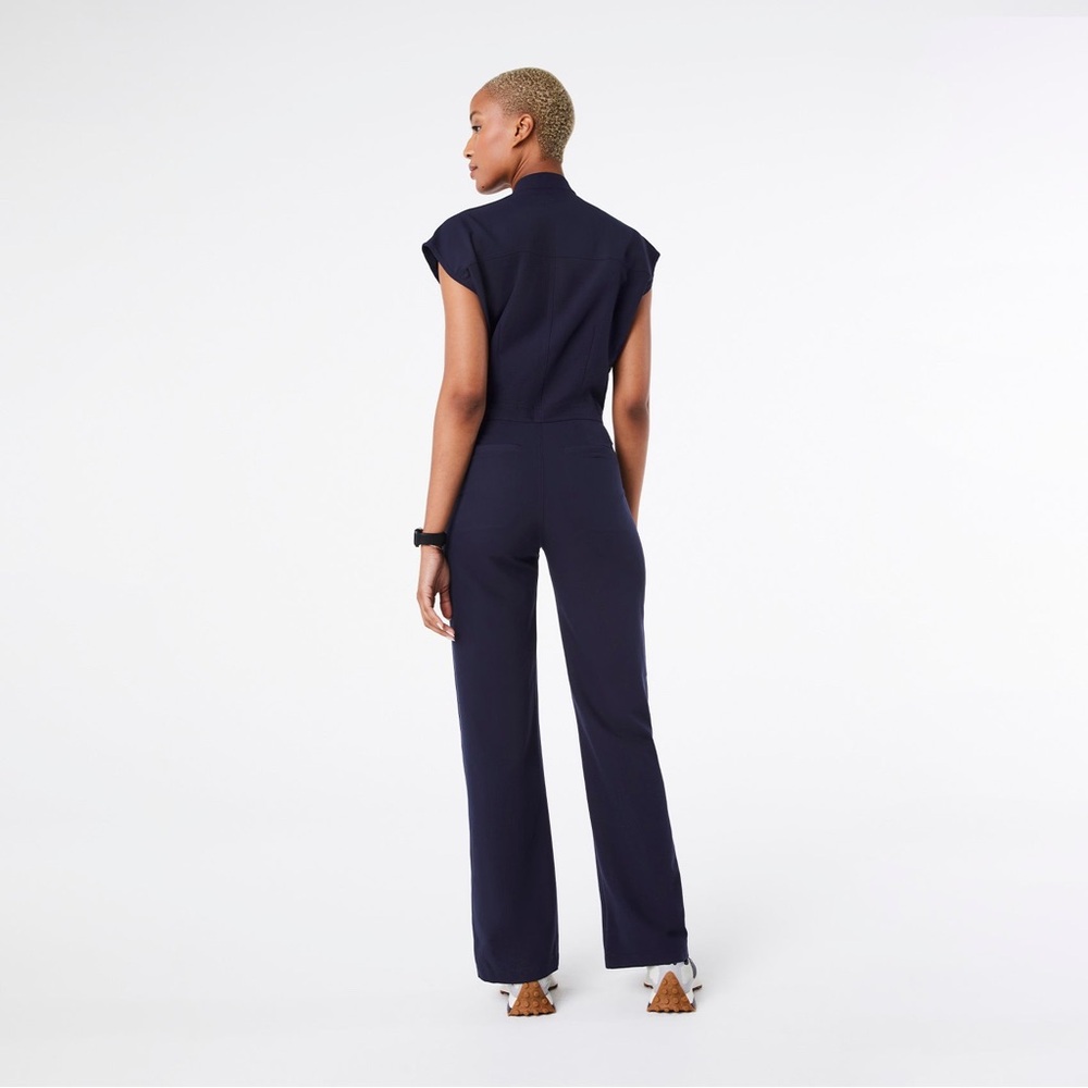 FIGS Rafaela Cargo Wide Leg ScrubJumpsuit™ in Navy Size L - Picture 2 of 11